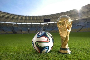 FIFA官网中文-孤胆英雄凯恩的破纪录之旅，利物浦红色巨轮的极限挑战